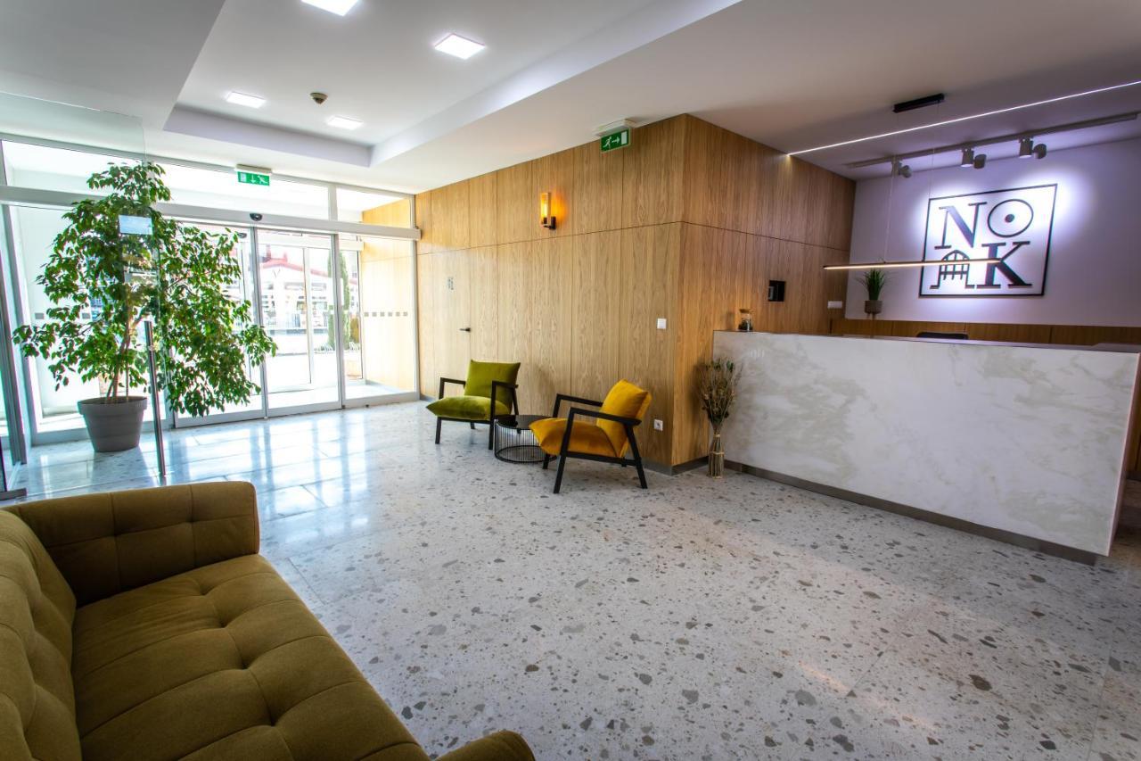 Hotel Novy Kastiel - Self Check-In ตอปอลชานี ภายนอก รูปภาพ